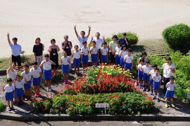 「人権の花」集合写真