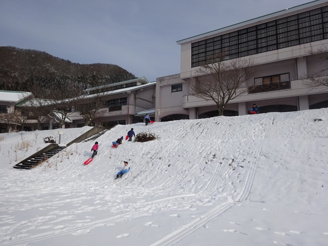 そり遊び１