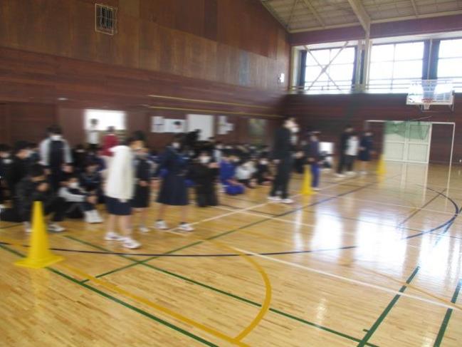 プロジェクトｂ 二中生による出雲養護学校大田分教室を招いての交流活動 大田市小中学校教育サイト