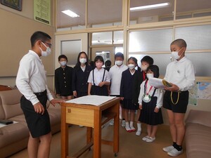 １年生迎える３