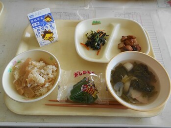 給食２
