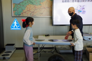 県警２