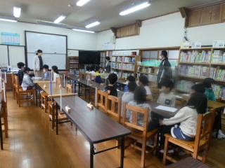 登校班会