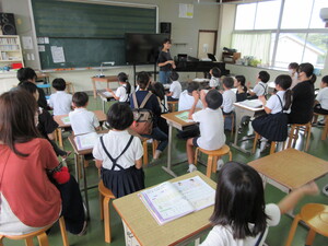 公開日