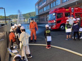 10月30日 消防署・警察署見学 大田市小中学校教育サイト
