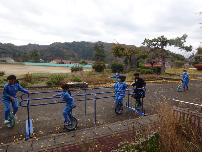 一輪車