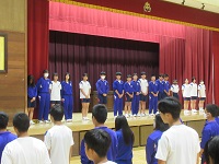 ６