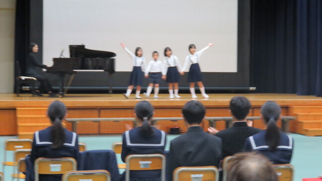 オープニング