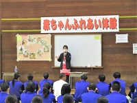 ６