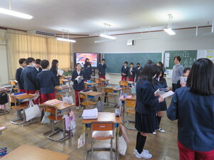 暗唱