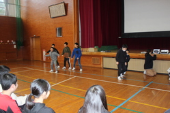 送る会