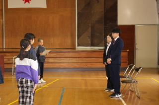 着任式