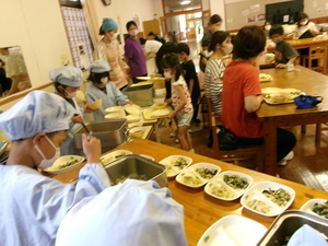 試食会