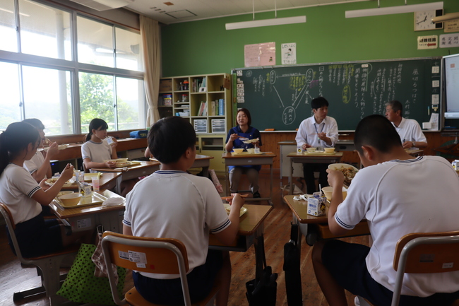 世界遺産登録記念日給食
