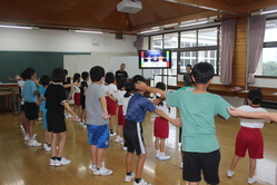 色別会