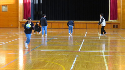 体育館で２