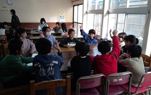 登校班会