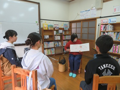 読み聞かせ