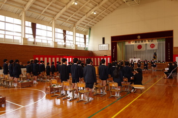 １