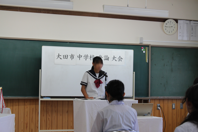 １