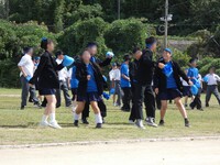 ８